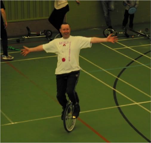 unicycle-1.jpg