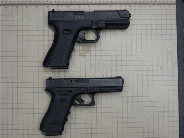 replica-vs-firearm_zpsb9a1f387.jpg