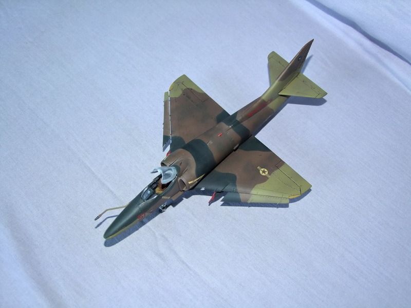 A-4FSkyhawkNFWS05.jpg