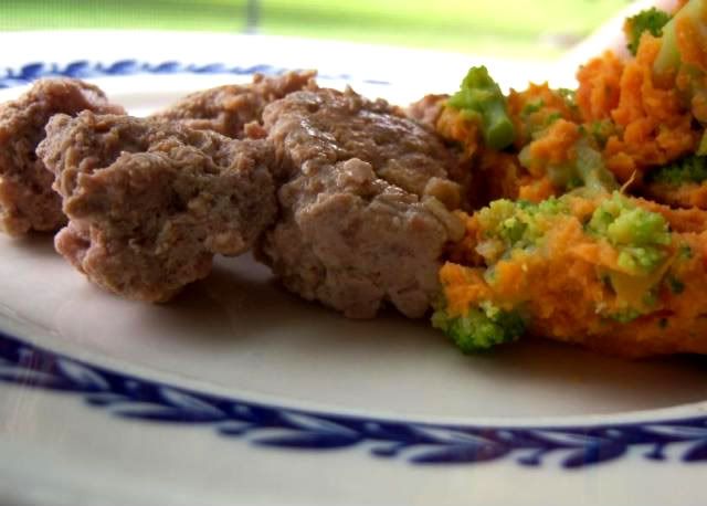 turkeymash6 Turkey Meatballs with Broccoli Carrot Mash